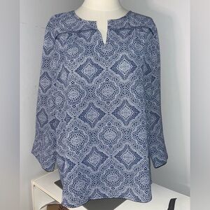 Fever Blue and White 3/4 sleeves mosaic blue. Size Large.